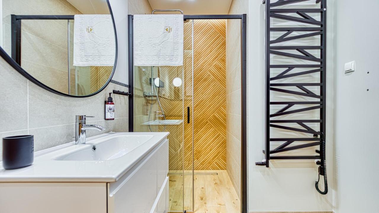 Apartamenty Vip Centrum - Wczasowa 17 By Royal Aparts Świeradów-Zdrój Esterno foto
