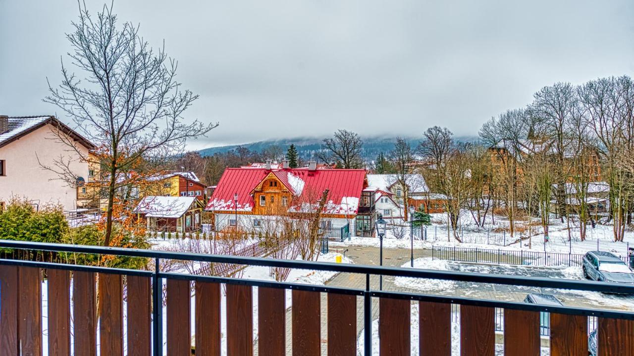 Apartamenty Vip Centrum - Wczasowa 17 By Royal Aparts Świeradów-Zdrój Esterno foto